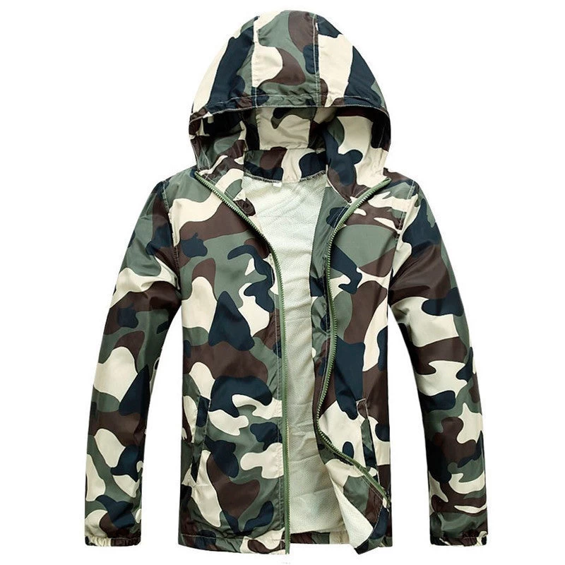 Selling Arrival Men Fashion Camouflage Jacket Summer Tide Male Hooded Thin Sunscreen Coat MWW170