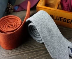 5 Colors Luxury Wool Ties For Men 6cm Wide Fashion Slim Necktie Plaid Wedding Solid Red Black Grey Cotton Designer Tie